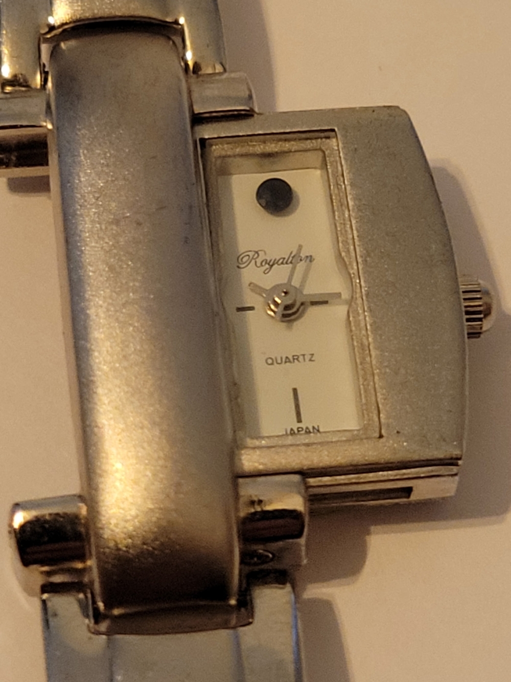 Vintage Royalton Womens Hidden Slide Silver Tone Clasp Watch